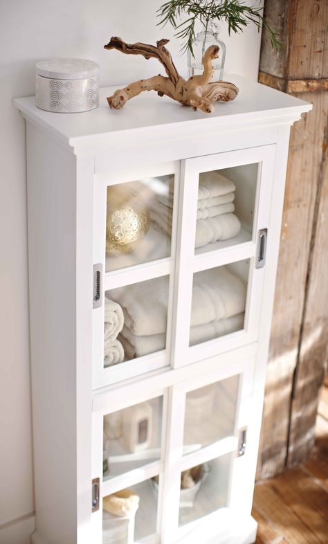 Unique Bathroom Design, Linen Closets, Bathroom Furniture Storage, Diy Bathroom Storage, Linen Cabinets, Linen Cabinet, Small Bathroom Storage, Unique Bathroom, Bathroom Storage Cabinet