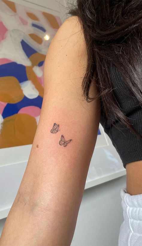 Cute Places For Small Tattoos, Yellow Butterfly Tattoo, Tiny Butterfly Tattoo, Simple Butterfly Tattoo, Butterfly Tattoo Stencil, Butterfly Tattoos On Arm, Butterfly Hand Tattoo, Unique Butterfly Tattoos, Tato Minimal