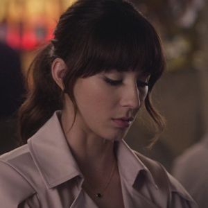 Spencer Hastings Bangs, Spencer Hastings Hairstyle, Spencer Hastings Hair, College Hair, Fashion Types, Gilmore Girls Fashion, Pretty Little Liars Outfits, College Hairstyles, Keegan Allen