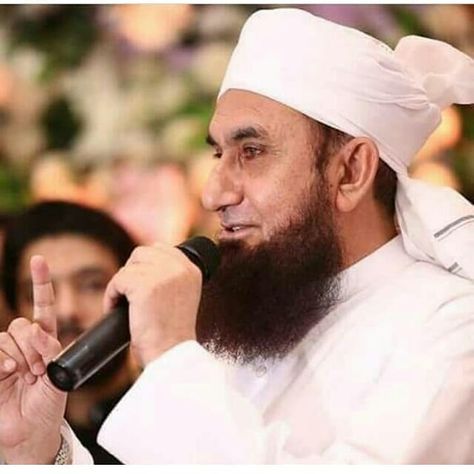 #moulanatariqjameelsahib Tariq Jameel Pics, Jumma Mubarak Beautiful Images, Tariq Jameel, Boys Dp, Muslim Men, Allah Photo, Dslr Background Images, Heart Wallpaper, Ramadan Kareem