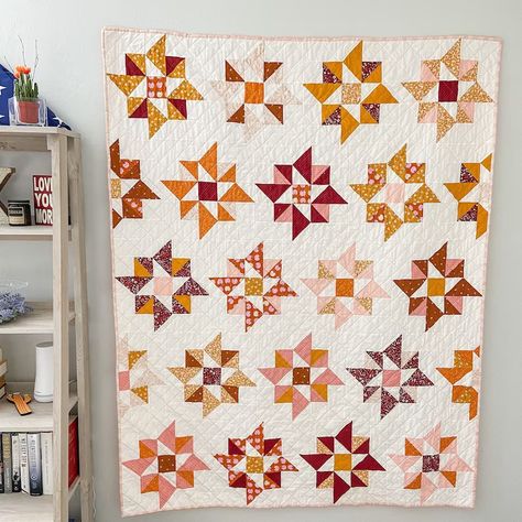 Topsail Quilt Pattern PDF Instant Download - Etsy Orange Quilt, Quilt Modernen, Cute Quilts, Patchwork Quilt Patterns, Modern Quilt Patterns, Half Square Triangles, Flying Geese, Star Quilts, Barn Quilts