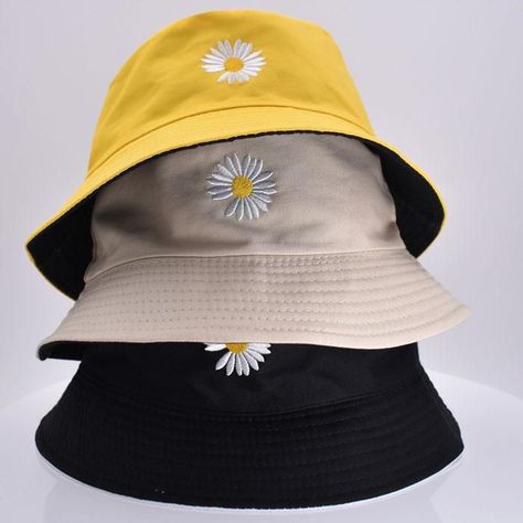 Obx Shifting, Aesthetic Bucket Hat, Sunflower Bucket, Kids Short Hair Styles, Bone Bordado, Bob Chapeau, Winter Market, Bucket Hat Fashion, Funky Hats