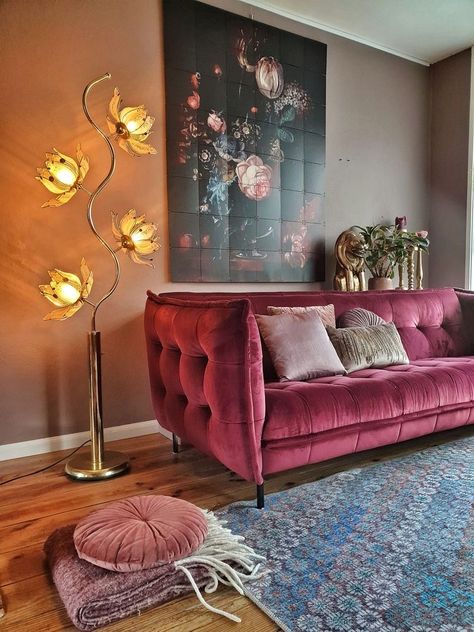 Mauve Living Room, Apartment Inspiration, Living Room Inspo, Home Room Design, Dream House Decor, Home N Decor, Design Interior, Home Decor Inspiration, Home Living Room