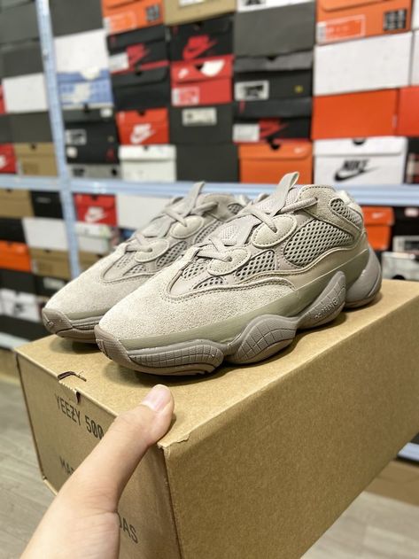 Yeezy 500 Ash Grey, Yeezy 500, Adidas Yeezy, Ash Grey, Puma Sneaker, Sneakers Fashion, Ash, Adidas, Sneakers