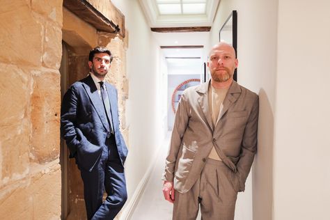 Teasing the SS ’24 collection of our Made-to-Measure service. Andrea is wearing a navy 100% linen Caccioppoli suit, embodying timeless elegance and impeccable craftsmanship. Kosta wears our taupe melange informal suit paired with a knitted sand t-shirt from our ready-to-wear collection. Stay tuned for more curated looks. #ak #andreakosta #tailoring #MadeToMeasure #luxurybrand #lifestylebrand #liverpool #menswear #mensuits #readytowear #ss24collection Lifestyle Brands, Stay Tuned, Luxury Branding, Liverpool, Timeless Elegance, Ready To Wear, The 100, Navy, How To Wear