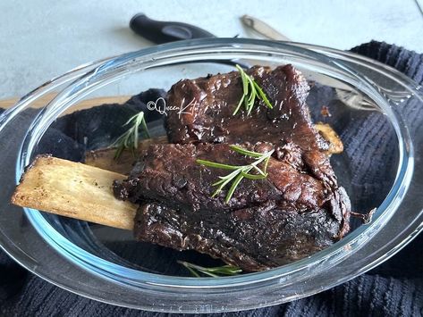 Zero-Carb Carnivore | Slow Cooker Short Ribs. Succulent, tender and flavoursome.  It's easy to chuck ribs on a barbeque. And there's no denying that nothing Carnivore Short Ribs Recipe, Carnivore Beef Short Ribs, Keto Short Ribs Recipe, Keto Ribs, Carnivore Short Ribs, Instant Pot Beef Short Ribs, Carnivore Crock Pot Recipes, Oxtail Slow Cooker, Beef Ribs Crockpot