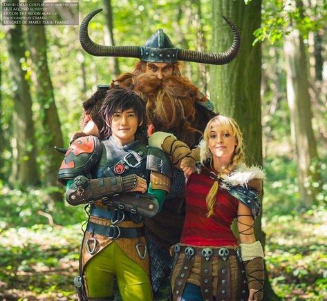 Me my father and my sister Liui Aquino, Astrid Cosplay, Hicks Und Astrid, Dunia Disney, Astrid Hiccup, Costume Carnaval, Httyd 2, Koro Sensei, Dragon Costume