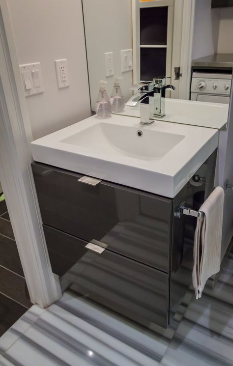 Meg & Steve's Urban Nest Small Basement Bathroom, Bathroom Downstairs, Bathroom Sink Design, Small Bathroom Sinks, Bathroom Vanity Designs, Washbasin Design, Modern Laundry Rooms, Deco Studio, Washroom Design