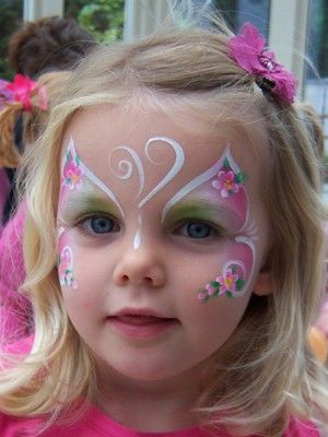 Butterfly Facepainting Ideas, Easy Quick Face Paint Ideas, Facepainting Butterfly Simple, Quick Face Paint, Butterfly Face Paint Easy, Face Painting Butterfly, Simple Face Paint, Butterfly Face Painting, Face Painting Images