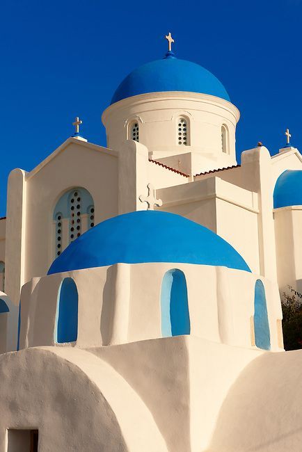 Greece Cityscape, Orthodox Chapel, Greece Images, Greek Landscape, Greek Buildings, Paul Williams, Greece Photography, Church Pictures, Greek House