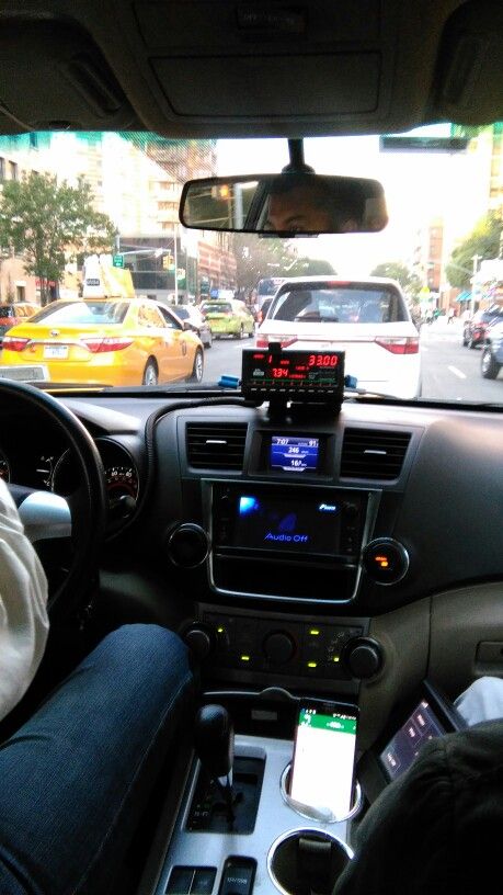 New York Taxi// Traffic terrible as always, after getting in a Taxi once we decided to get the subway instead Taxi Pictures, Niko Bellic, Airport Vibes, Reading Pennsylvania, New York Taxi, Airport Pictures, Inside Car, Credit Card App, Video Call With Boyfriend Screen Photo