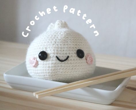 Food Crochet Pattern, Food Crochet, Embroidery Yarn, Bao Buns, Confection Au Crochet, Kawaii Crochet, Crochet Food, Crochet Simple, Crochet Fashion Patterns