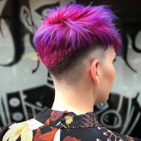 Crazy fade Extreme Haircut, Edgy Long Hair, Hair Styling Tips, Easy Short Haircuts, Hair Colouring, Sassy Haircuts, Hair Dyed, Girls Short Haircuts, Hair Color Crazy