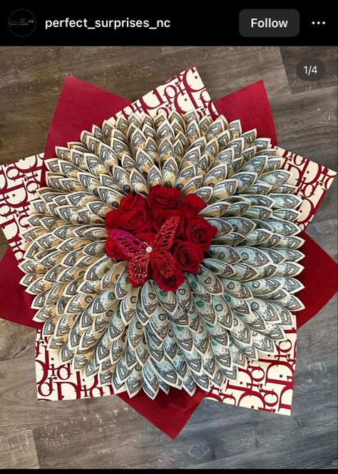 Money Flower Bouquet, Roses Bouquet Gift, Money Rose, Bouquet Arrangement, Luxury Flower Bouquets, Money Flowers, Money Bouquet, Creative Money Gifts, Cute Couple Gifts