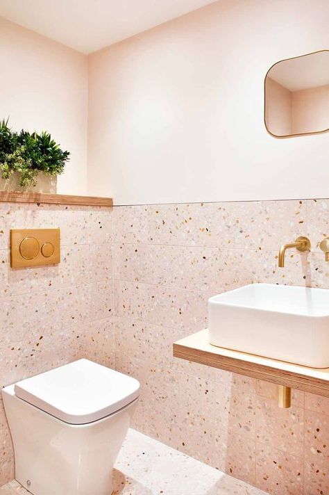 Pastel Bathroom, Wc Decoration, Terrazzo Bathroom, Terrazzo Design, Monday Inspiration, Bad Inspiration, Gold Bathroom, Pink Bathroom, Rustic Bathroom