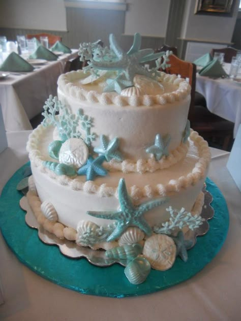 Beach Theme Bridal Shower Cake, Coastal Birthday Cake, Beach Theme Cakes, Seashell Birthday Cake, Beach Cake Ideas, Beach Themed Wedding Cakes, Beach Party Cake, Beach Theme Cake, Seashell Cake