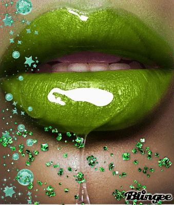 Lips Aesthetic, Lip Pictures, Green Lips, Nice Lips, Lipstick Art, Hot Lips, Lip Service, Simple Green, Beautiful Lips