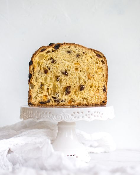 This sourdough panettone is made with a dough of einkorn flour enriched by honey, butter and egg yolks that's studded with raisins and candied citrus peel and baked into a lofty, Christmastime bread. Pannetone Recipe Sourdough, Sourdough Panettone Recipe, Sourdough Panettone, Einkorn Pizza Crust, Fermented Grains, Sourdough Einkorn, Holiday Breads, Panettone Cake, Yeast Dough Recipe