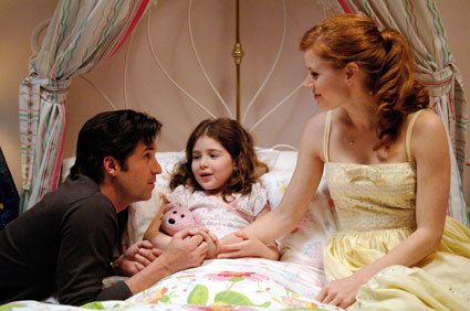 . Enchanted Movie, Giselle Enchanted, Disney Enchanted, I Love Cinema, Patrick Dempsey, Disney Live Action, Movie Couples, Disney Aesthetic, Amy Adams