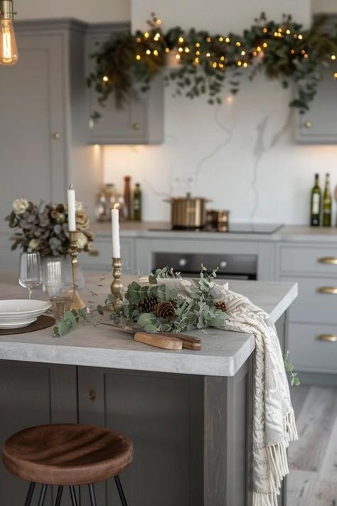 Winter Kitchen Ideas: Functional and Chic Classy Christmas Kitchen Decor, Christmas Kitchen Decor Modern, Modern Christmas Kitchen Decor, Christmas Decor Ideas Kitchen Island, Christmas Decor Kitchen Island, Winter Decor Kitchen, Kitchen Island Christmas, White Winter Decor, Winter Kitchen Decor