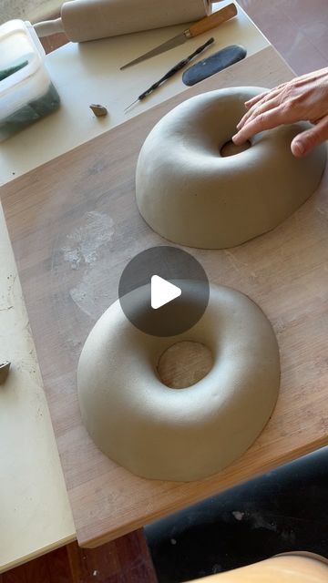 Carolina Levinton on Instagram: "Making-of the Donut Totem 🍩 . . . #totem #ceramicsculpture #handbuiltceramics #ceramicart #ceramics" New Ceramic Ideas, Useful Ceramics Ideas, Ceramic Ideas Pottery, Ceramic Building, Totem Ideas, Handmade Garden Art, Donut Art, Slab Ceramics, Ceramic Art Sculpture