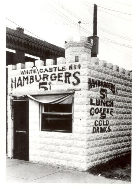 White Castle White Castle Restaurant, White Castle Hamburgers, Cleveland Restaurants, Castle Restaurant, Burger Sliders, White Castle, Wichita Kansas, Vintage Restaurant, Home On The Range