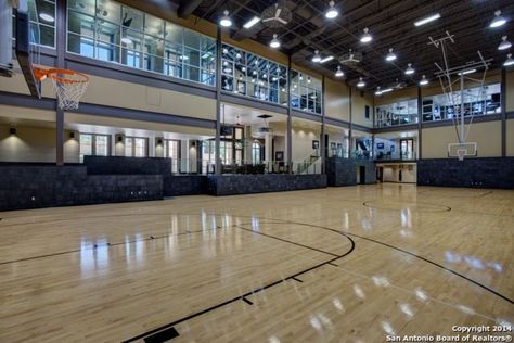 15 lavish homes for sale in the ritzy Dominion neighborhood in San Antonio Indoor Sports Court, Basketball Court Size, Home Basketball Court, Basketball Tricks, Indoor Basketball Court, Indoor Basketball, Sport Court, Luxury Homes Dream Houses, House Goals