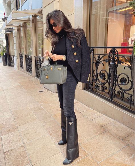 Givenchy Boots Outfit, Givenchy Outfit, Winter Outfit 2023, Givenchy Boots, Fashion Travel Outfit, Winter Boots Outfits, Trendy Date Night Outfit, Korean Outfit Street Styles, Outfit 2023