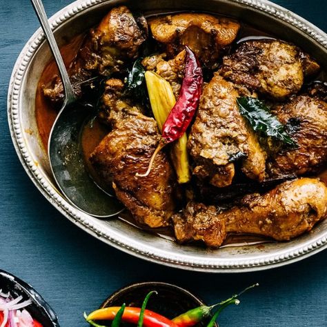 Sri Lankan Chicken, Sri Lankan Chicken Curry, Healthy Chicken Curry, Chickpea And Spinach, Potato Chickpea, Chickpea And Spinach Curry, Pork Curry, Sri Lankan Food, Grill Chicken