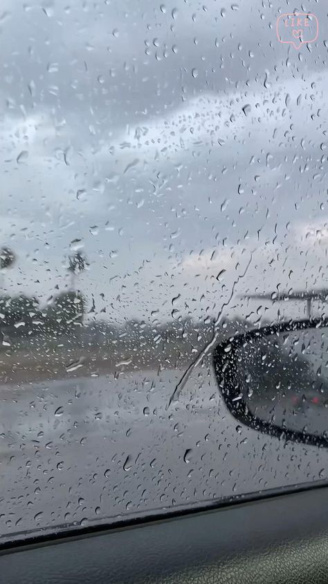 Rain Video, Google Art, Fesyen Islam, Blog Wallpaper, Art Selfie, Rainy Day Aesthetic, Sky Photography Nature, Cool Instagram, Beautiful Views Video