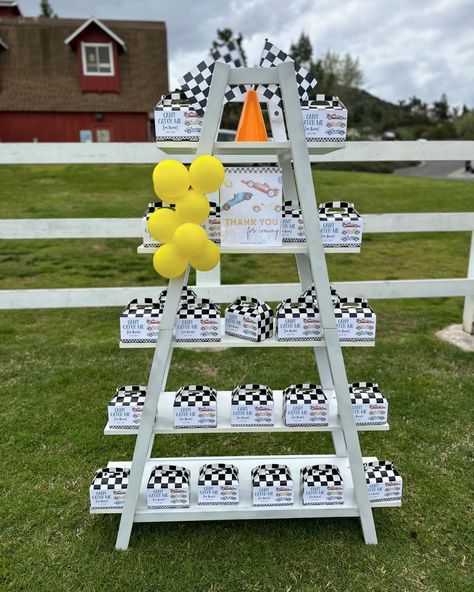 Can’t catch me I’m THREE 🏎️ 🏁 Great decor by the mom ❤️🤍🖤 Moms we do it all because we love our kiddos so much 😍 Cant Catch Me Im 3, Kids Party Themes, Birthday Themes, April 13, Third Birthday, Theme Ideas, 3rd Birthday, Birthday Theme, Our Love