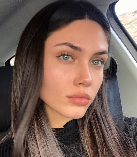 Vika Bronova on Instagram: “the explorer :)” Hair Ideas For Pale Skin And Green Eyes, Brunette Hair Pale Skin Green Eyes, Dark Hair With Green Eyes, Dark Hair Blue Eyes Girl, Pale Skin Dark Hair Blue Eyes, Brunettes With Green Eyes, Dark Brown Hair Pale Skin, Brown Hair Pale Skin, Victoria Bronova