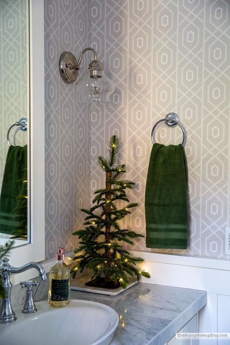 Christmas Bathroom (Sunny Side Up) Washroom Christmas Decor, Minimalist Christmas Bathroom Decor, Small Christmas Apartment, Christmas Tree In Bathroom, Christmas Restroom Decor, Christmas Decor Small House, Christmas Decor Ideas For Bathroom, Christmas Decor Small Apartment, Christmas Bathroom Decor Small Spaces