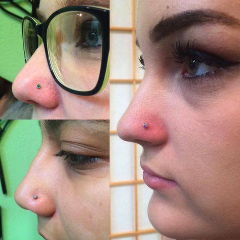 Nose Piercing Stud With Glasses, Nostril Piercing Placement, Minimalist Piercings, Double Nose Piercing, Cute Nose Piercings, Nostril Piercing, Nose Piercing Stud, Nose Piercings, Cute Piercings