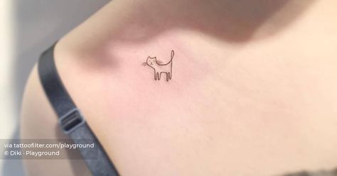 Line Cat Tattoo, Fine Line Cat Tattoo, Tattoo Collarbone, Minimalist Line Art, Line Art Tattoos, Little Tattoos, Fine Line, Cat Tattoo, Tattoo Artist