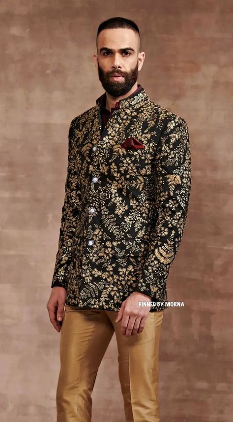 Raghavendra Rathore - India 🇮🇳. Blazer 2024, Raghavendra Rathore, India Dress, Mens Formal, Wedding Collection, Indian Design, Formal Dress, Modern Classic, Men's Blazer