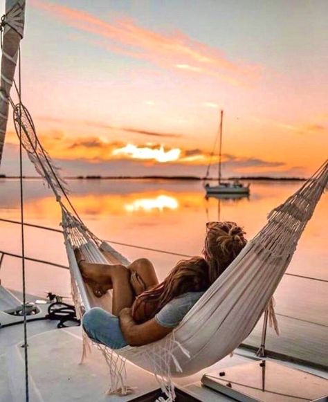 Cruise Italy, Sailboat Living, Sail Life, Yacht Charter, Luxury Yachts, Nature Landscape, Travel Couple, Van Life, Hammock