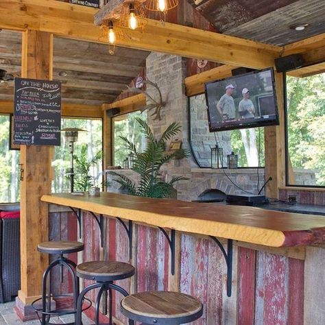 Rustic Outdoor Bar, Outdoor Bar And Grill, Outdoor Bar Ideas, Bar En Plein Air, Rustic Outdoor Decor, Porch Bar, Outside Bars, Rustic Patio, Bar Exterior