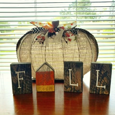 Candy Corn Wood Crafts Diy, Fall Crafts To Sell, Fall Wood Block Signs, Rustic Candy Corn Decor, Scrap Wood Candy Corn, Candy Corn Wood Sign, Fall Wood Projects, Holiday Crafts Halloween, Fall Blocks