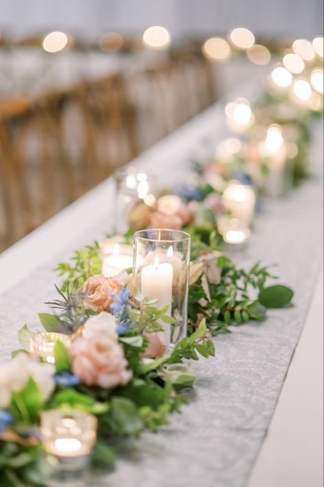 Long Low Wedding Centerpieces, Rectangular Table Florals Wedding, Center Piece Wedding Long Table, Wedding Rectangle Tables, Rectangle Table Centerpieces Wedding, Rectangle Table Centerpieces, Long Wedding Table Decorations, Rectangle Wedding Tables, Low Wedding Centerpieces