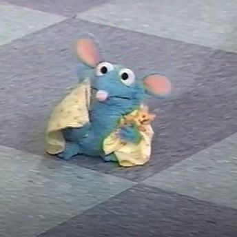 Rat Pfp Funny, Blue Funny Aesthetic, Tutter Mouse Aesthetic, Mood Pics Animals, Tutter Mouse Wallpaper, Tutter Mouse Pfp, Cartoon Pfp Funny, Tutter Mouse Reaction, Blue Aesthetic Funny