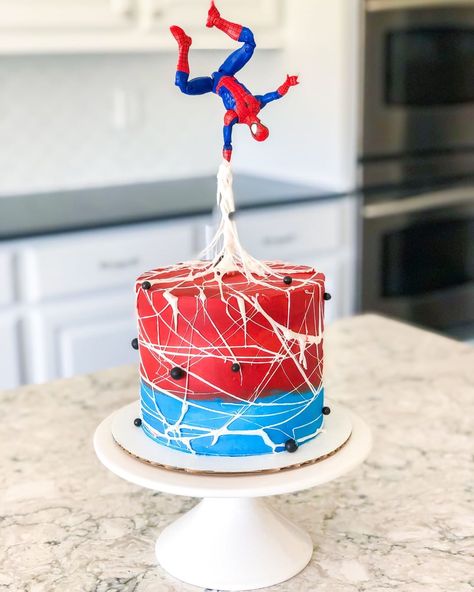 Cake For Boy, Spider Man Cake, Spiderman Birthday Cake, 5th Birthday Cake, Spiderman Birthday Party, 4th Birthday Cakes, Friends Cake, Superhero Cake, Spiderman Party