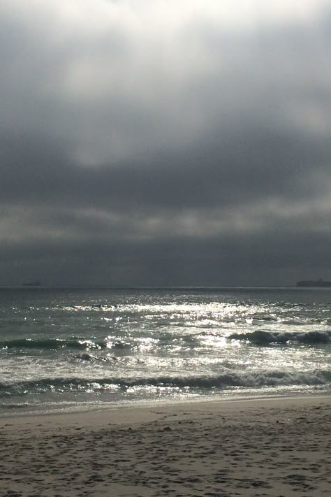 Cloudy Beach Aesthetic, Gloomy Beach, Beach Storm, Cloudy Beach, Grey Beach, Storm Brewing, Dark Beach, Beach Weather, Beach Picture