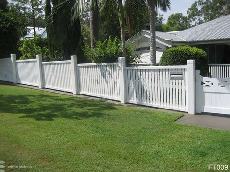 Front Fence On Slope, Picket Fence On A Slope, Sloping Fence, Sloped Fence, Stepped Fence, Fence On Slope, Hamptons Fence, Front Lawn Landscaping, Wood Fence Design