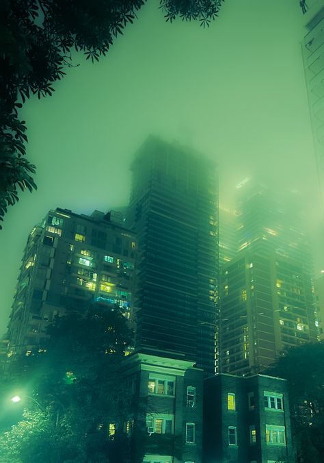 foggy city at night Wong Kar Wai Aesthetic Green, Won Kar Wai Aesthetic, Wong Kar Wai Wallpaper, Won Kar Wai, Wong Kar Wai Aesthetic, Cyberpunk Setting, Wong Kar Wai, Fallen Angels, Green City