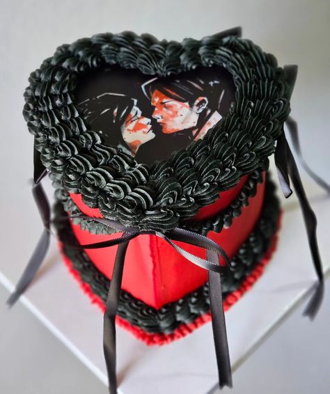 My daughter's cake this year 🖤❤️ #mcr #mychemicalromance #mychemicalromancecake #cakesofinstagram #cakestagram #cakesoffacebook #heartcake #cakedesign #copperascovetx #centraltexas Mcr Birthday Party, Mcr Birthday Cake, Mcr Birthday, Mcr Cake, Oddly Specific, Black Parade, Heart Cake, My Chemical Romance, This Year