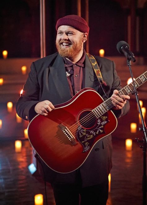 TOM Walker reckons he owes the Duchess Of Cambridge royalties after she gave his festive song a boost in the charts. The pair joined for a surprise collaboration of his track For Those Who Can’t Be Here for ITV’s Royal Carols: Together At Christmas on Friday — and the song has surged in the charts […] Tom Walker, Kate Middleton News, Losing My Best Friend, Reading Berkshire, Royal Uk, The Wedding Singer, Christmas Concert, Cambridge Family, Catherine Elizabeth Middleton