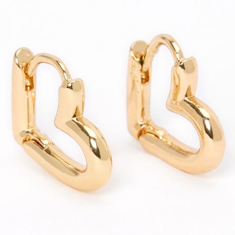 Heart Hoops Earrings, Cute Hoops Earrings, Cute Preppy Accessories, Gold Jewelry Hoops, Jewelry Accessories Gold, Back To School Jewelry, Stuff I Want To Buy, Claire’s Earrings, Preppy Gold Jewelry