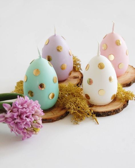 Easter Tableware, Easter Dinner Table, Easter Table Decor, Safe Candles, Egg Candle, Easter Crafts For Adults, Diy Ostern, Floral Napkins, Easter Candles