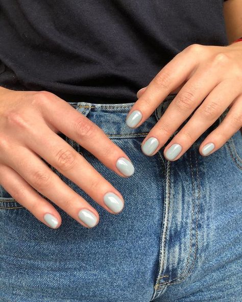 Short Nails Solid Color, Seafoam Nails, Nails Short Natural, French Nail Polish, Green Manicure, Light Colored Nails, White Gel Nails, Hello Nails, Light Nails